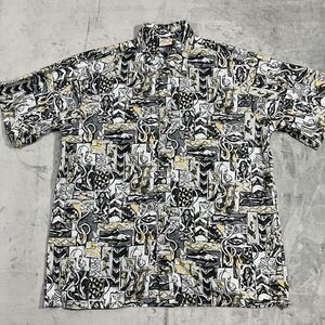 Go barefoot‎ Shirt Mens XL Black White Fish Lures Fisherman Geometric Abstract